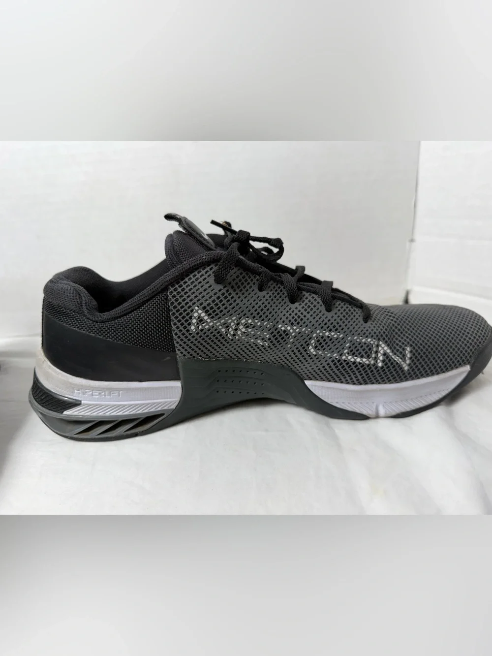 Nike Metcon 8 Men's Training Shoes Black Dark Smoke Grey White size 10.5
